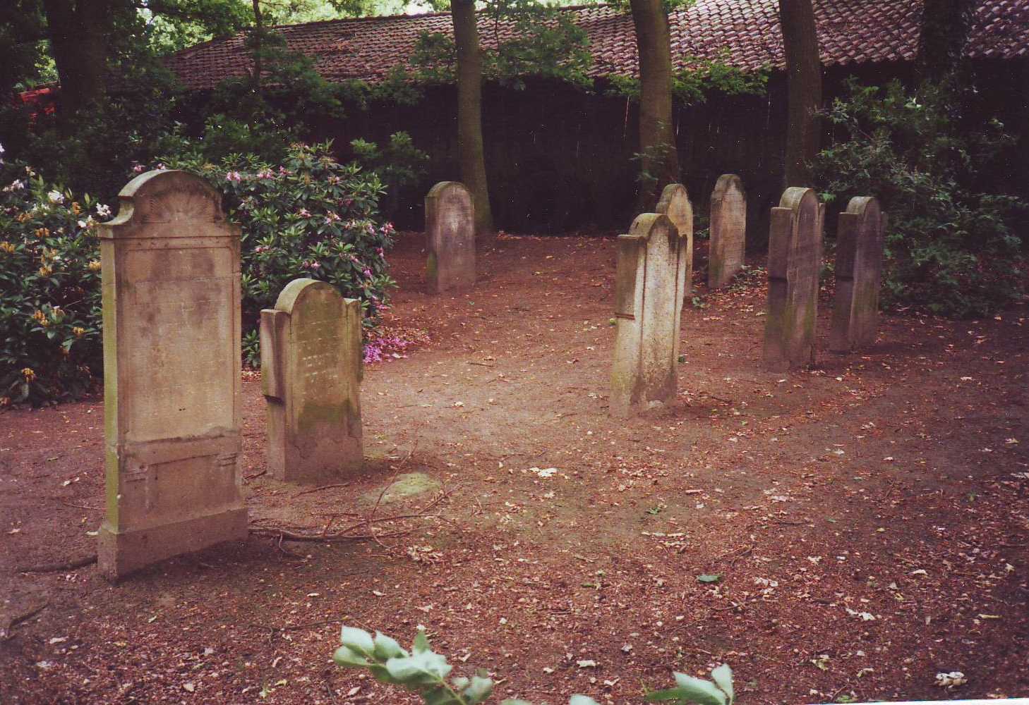 http://www.verdener-familienforscher.de/verden/judenfriedhof/BilderJF/Su-000F1.jpg